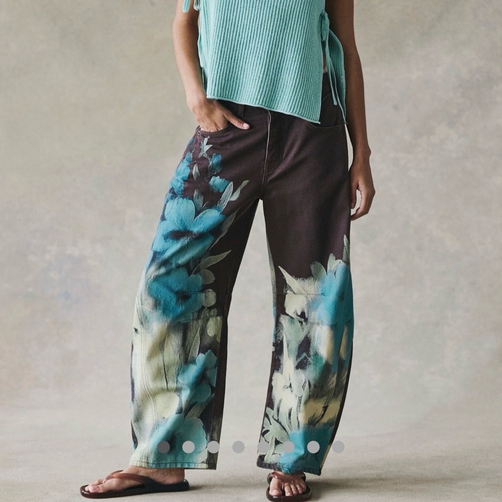 We The Free Good Luck Printed Barrel Jeans in Washed Floral Size 27